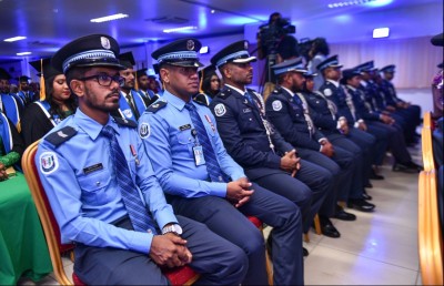 ޖުމްހޫރީ 50 ގެ މުނާސަބަތުގައި ހުރިހާ ފުލުހުންނަށް މެޑަލް ދެނީ
