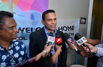 ފްރޭމް ކުރުމުގައި ރައީސް ޔާމީން ބައިވެރިވޭ، ޒިންމާ ކުރުވާނަން: ނާޒިމް