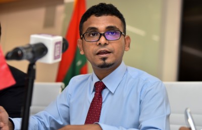މައުލޫމާތު އާންމު ނުކުރާ ނަމަ ލޯނަށް ކުރާ ހޭދަ ބޮޑުވާނެ: ފިނޭންސް މިނިސްޓަރު