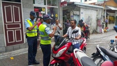 މެމްބަރު އަމީތު ހައްޔަރުކޮށް ސުވާލު ކުރުމަށްފަހު ދޫކޮށްލައިފި