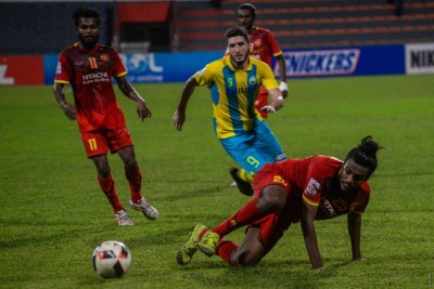 ވިކްޓަރީން ވެލެންސިއާ ހިފަހައްޓައިފި