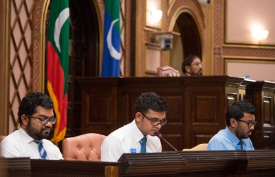 މި އަހަރު ނިމޭއިރު ދަރަނި 48 ބިލިއަން ރުފިޔާ އަށް އަރާނެ: މުނައްވަރު