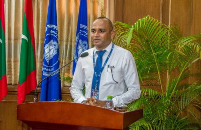 އީސީގެ ސެކެޓްރީ ޖެނެރަލްކަމުން އާސިމް ވަކިކުރީ ގާނޫނާ ޚިލާފަށް: ހައި ކޯޓް