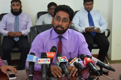 ފުލުހުންނާއި ސިފައިންނަކީ ހުވައެއްކޮށްގެން ތިބި ބައެއް، އެމީހުންނާ ނުކުޅެވޭނެ: ހޯމް މިނިސްޓަރު