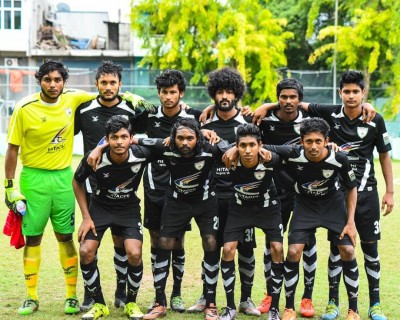 މާޒިޔާ އަތުން އީގަލްސްއަށް މޮޅެއް