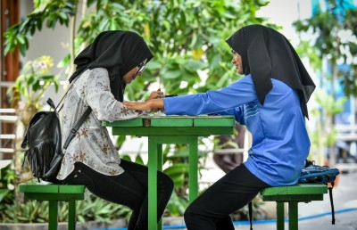 ސްކޫލް ގައިޑް: ބަންދުގައި ޓިއުޝަނާ ދުރަށް ދޭ!
