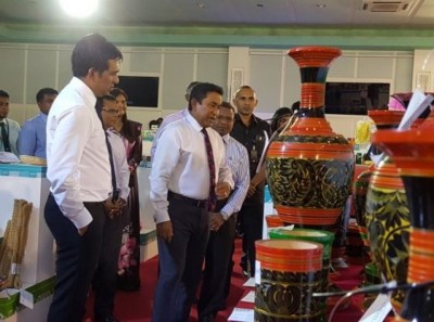 ދިވެހި މަސައްކަތްތެރީންގެ ދަފްތަރެއް އެކުލަވާލަނީ