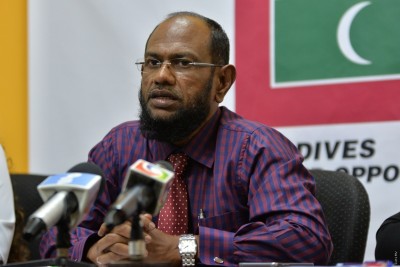 ފުލުސް އޮފީހަށް ހާޒިރުވާން ޑރ. މަޖީދަށް ޗިޓް ފޮނުވައިފި