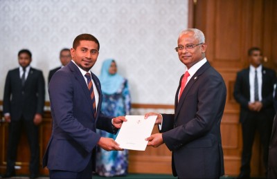 ކުޅިވަރު ވައުދު: ޕޫލެއް އެޅުމާއި މުސާރައިގެ ފަރަގު ނައްތާލުން