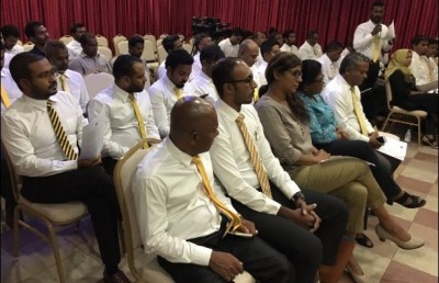 ރައީސަށް ކޮށްފައިވާ ތުހުމަތުތަށް ތަހުގީގު ކުރުމަށް ގޮވާލައި އެމްޑީޕީން ގަރާރެއް ފާސްކޮށްފި