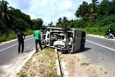 ގަމުން މާންދުއަށް ދިޔަ ބަހެއް ފުރޮޅާލައި ޑްރައިވަރަށް އަނިޔާވެއްޖެ