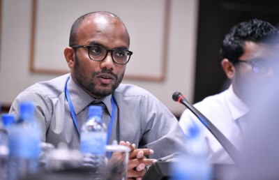 ސޮވެރިން ގެރެންޓީ އާއި ލޯނުތަކުގެ ތަފްސީލު ވަރަށް އަވަހަށް ހާމަކުރާނަން: ފިނޭންސް މިނިސްޓަރު