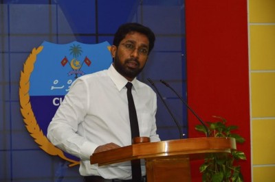 ދައުރު ނިމޭއިރު، ރާއްޖޭގެ ލާމަރުކަޒީ ނިޒާމަކީ މި ސަރަހައްދުގައި ނެތްފަދަ ހަރުދަނާ ނިޒާމަކަށް ހަދާނަން: އަޒްލީން
