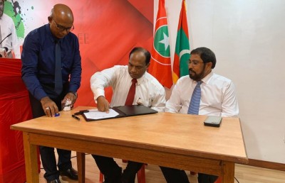މެމްބަރު އަރީފާއި ކުރީގެ މިނިސްޓަރު މޫސާ އަލީ ޖަލީލު ޖޭޕީ އަށް