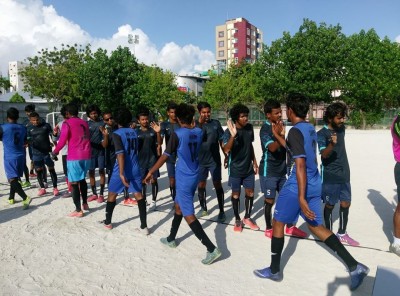 ކުރީގެ ޗެމްޕިއަން ބަލިކޮށް، މޯލްޑިވްސް ބިޒްނަސް ސްކޫލުގެ ފެށުން ރަނގަޅުކޮށްފި