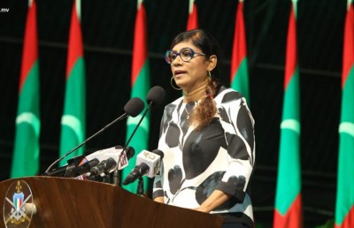 އަޅުގަނޑުގެ ވާޖިބަކީ ގާނޫނުއަސާސީއަށް ސިފައިން ބޯލަނބާތޯ ބެލުން: މާރިޔާ