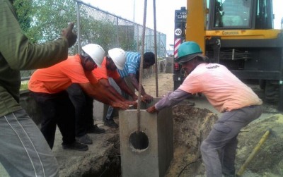 ރ. މީދޫގެ މަގުތައް ރަނގަޅު ފެންވަރަކަށް ހެދުމުގެ މަސައްކަތް ފަށައިފި