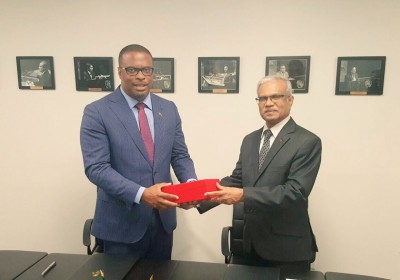 ސެއިންޓް ކިޓްސް އެންޑް ނީވިސްއާ އެކު ރާއްޖެ އިން ޚާރިޖީ ގުޅުން ގާއިމުކޮށްފި
