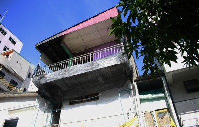 އެސްބަރިއަށް އެހީ ހަމަނުޖެހޭތީ ހަ މީހަކު އަދިވެސް ވަގުތީ ހިޔާގައި
