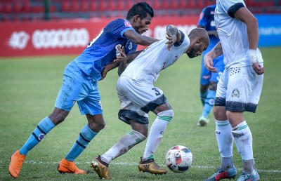 ނިއު ކޮޅަށް ގްރީންސްޓްރީޓްސް އިން ފަސް ގޯލް ޖަހައިފި