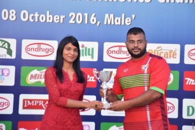 އެންމެ މޮޅު ފިރިހެން އެތުލީޓަކަށް ޝައްމޫން، އަންހެން އެތުލީޓަކަށް މަރީ