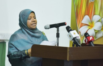 ނަޝީދުގެ ބަސްމޮށުންތެރިކަމާ ގުޅޭ އިލްމީ ފޮތެއް ނެރެފި