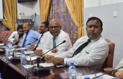 މާލިއްޔަތު ކޮމިޓީގެ މުގައްރިރަކަށް ނާޝިދު، ނައިބަކަށް އާމިރު