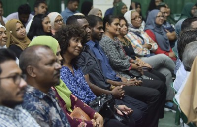 ނަޝީދުގެ ބަސްމޮށުންތެރިކަމާ ގުޅޭ އިލްމީ ފޮތެއް ނެރެފި