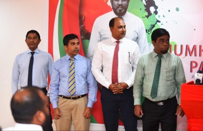 މެމްބަރު މުހައްމަދު ހުސައިނާއި އަޒްހާން ފަހުމީ ޖޭޕީއަށް