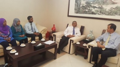 ޗައިނާ ސަރުކާރުގެ އެހީގައި ބްރޯޑްކާސްޓަރުން ތަމްރީނު ކުރަން މަޝްވަރާކޮށްފި