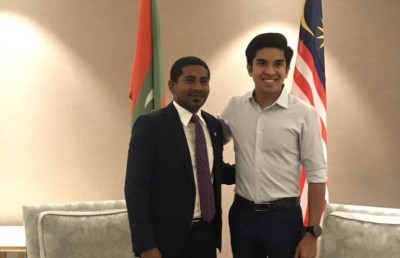 ދެ ބޭފުޅުން ވެސް ދެ ގައުމުގައި ކުރެއްވީ އެއް ކަމެއް، މިހާރު މިނިސްޓަރުން
