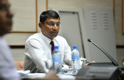 ވަޒީރުންގެ މައްސަލަތަކެއް އޭސީސީގައި އޮތްތޯ ބަލަން ފާސްކޮށްފި