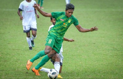 ފަހަތުގައި ވިއްދާފައި އޮވެ މާޒިޔާ ދެއްކީ ހިތްވަރު!