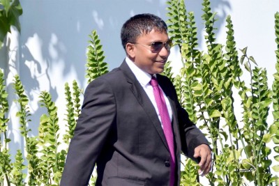އިލްހާމް ޖޭޕީ ދޫކުރައްވައި އަލުން ޕީޕީއެމާ ގުޅިވަޑައިގަތުމަށް ނިންމަވައިފި