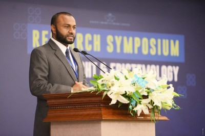 ބުރޫނާއީގެ ޔުނިވާސިޓީއެއްގައި ތަގުރީރުކުރެއްވުމުގެ ފުރުސަތު ޑރ. ޝަހީމަށް ލިބިވަޑައިގެންފި