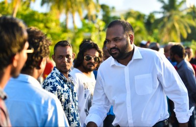 މިނިސްޓްރީގައި މުވައްޒަފުންނަށް އަތް ނުލެވޭ ލިޔުންތައް އެބަހުރި: އަލީ ވަހީދު