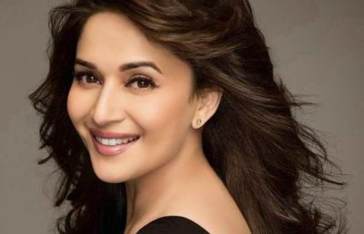 އަޔޫޝްމަން ކުރާނާގެ އަންހެނުން ތާހިރާގެ ފިލްމުގެ ބަތަލާއަކަށް މަދޫރީ ޑިކްސިޓް