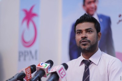 މެޑަމް ފާތުންގެ އިސްނެންގެވުމާއެކު ޕީޕީއެމްއަށް މެމްބަރުން އިތުރުކުރުމުގެ މަސައްކަތް ފަށައިފި