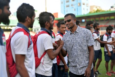 ފުޓްބޯޅަ އާއިލާއަށް ނިސްބަތްވާ ޓީމަކާއެކު ޓޮމްގެ އެކްސްކޯ އިއުލާންކޮށްފި