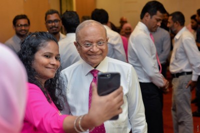 އިސްލާހީ މަސައްކަތުގައި މައުމޫން ހިންގަވާފައި އުޅުއްވަންޖެހޭ ހިސާބަށް ވެސް ދާނެ: ނާދިރާ