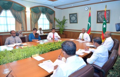 ބާރަށާއި ނޭކުރަންދު އާއި ކޭލަކުނުގެ ކުޅި ހިމާޔަތް ކުރަނީ