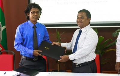 ކަރަންޓު ބޭނުން ކުރުމުގައި އާއްމުންގެ ހޭލުންތެރިކަން ހުރި މިންވަރު ބެލުމަށް ދިރާސާއެއް ކުރަނީ