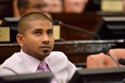 މައުމޫން ސަރުކާރަށް ކުރި ތާއީދު އަނބުރާ ގެންދެވުމުން މަހުލޫފު މަރުހަބާ ކިޔައިފި