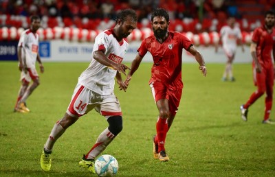 ފުޓްބޯޅަ އަށް ބޭނުންވަނީ ދެމެހެއްޓެނިވި ފޯމެޓެއް