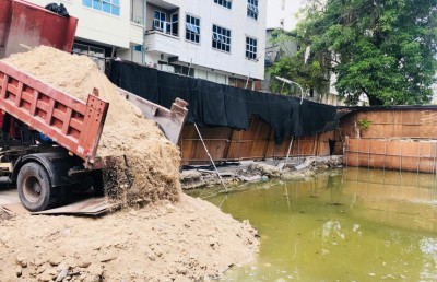 މާފަންނު ސަހަރާގައި، މަދިރި އުފެދޭ ވަޅުގަނޑަށް ފަސް އަޅައިފި