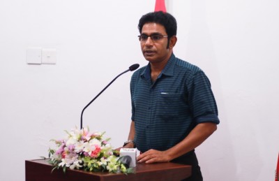 ރައީސް މައުމޫންގެ ފަހަތްޕުޅަށް އަރާވަޑައިގަތުމަށް ރައީސް ޔާމީނަށް ވައްޑޭ ގޮވާލައްވައިފި