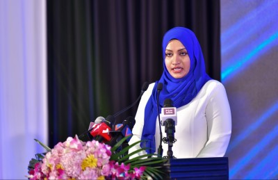 ވައިގެ ދަތުރުފަތުރު ވާދަވެރިކޮށް، އަގު ހެޔޮކުރާނަން: އައިޝާ