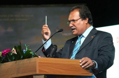 އިންސާނީ ހައްގުގެ މުހިންމު ދެ މުއާހަދާގައި ވަނީ ސޮއިނުކޮށް: ޝަމީމް