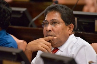 އިންކަމް ޓެކްސް ނަގަން ފަށައިފިނަމަ ބޭރުގެ އިންވެސްޓަރުންގެ ޝައުގުވެރިކަން ގެއްލޭނެ: ގާސިމް