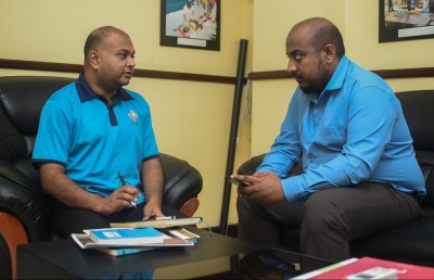 ހާލުގައި ޖެހުނު 20 މީހުން ހޮޓަލެއްގައި، މިއަދު ގެތަކަށް ބަދަލު ކުރެވޭނެ: އެންޑީއެމްސީ